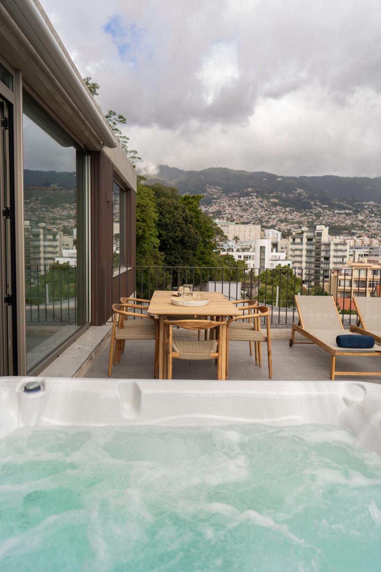 Boat By Madeira Apartamento *